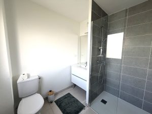 52863964  – Appartement – 4 pièces à TOSSE