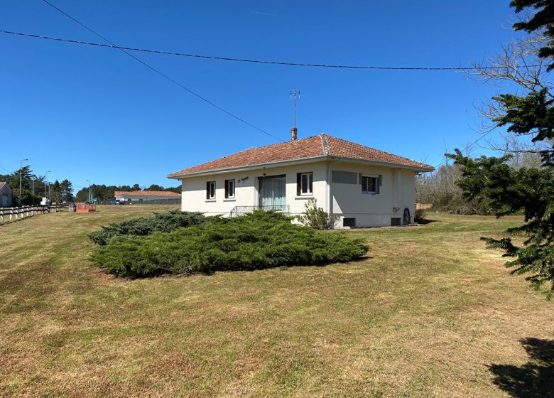 52477510  – Maison – 4 pièces à BEGAAR