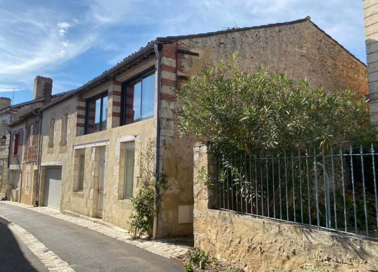 52769133  – Maison – 6 pièces à ROQUEFORT