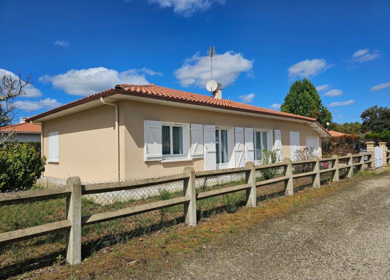 52791867  – Maison – 4 pièces à MONT DE MARSAN