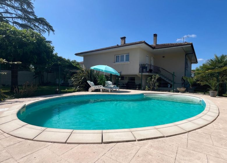 52576285  – Maison – 7 pièces à TARTAS