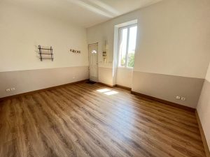 52705996  – Appartement – 2 pièces à AIRE SUR L ADOUR