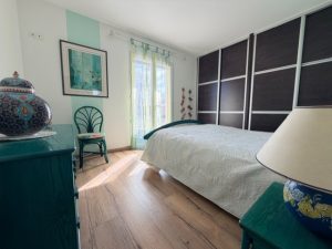 52969380  – Maison – 8 pièces à ST YAGUEN