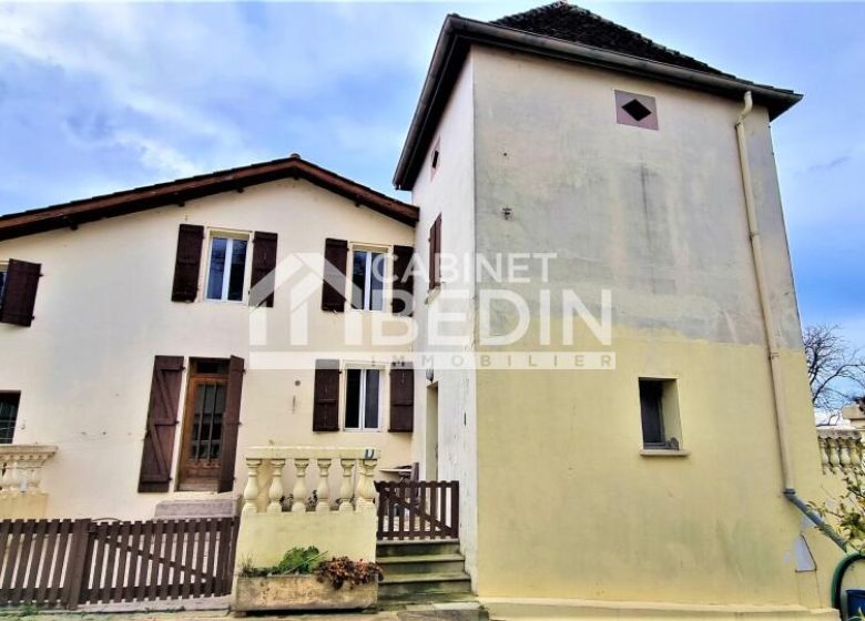 52932033  – Immeuble à NOUSSE