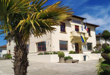 52492014  – Maison – 9 pièces à ST GEOURS DE MAREMNE