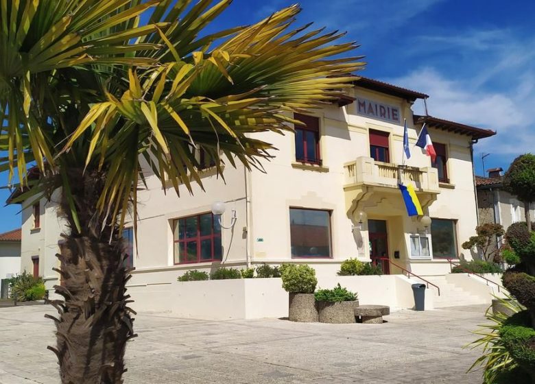 52492014  – Maison – 9 pièces à ST GEOURS DE MAREMNE