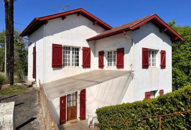 52973456  – Maison – 5 pièces à PEYREHORADE