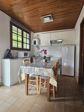 Studio avec vue sur la forêt