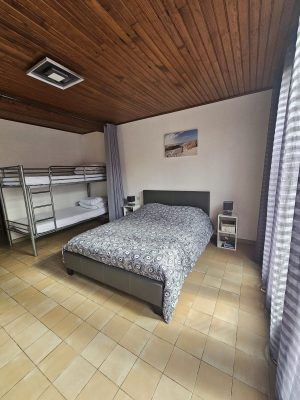 Studio avec vue sur la forêt