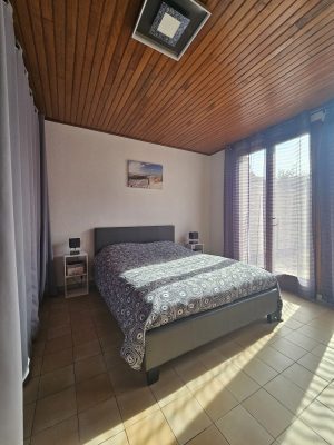 Studio avec vue sur la forêt