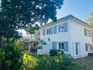 Villa Maluel avec piscine à deux pas de la plage