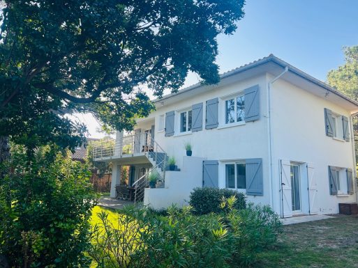 Villa Maluel avec piscine à deux pas de la plage