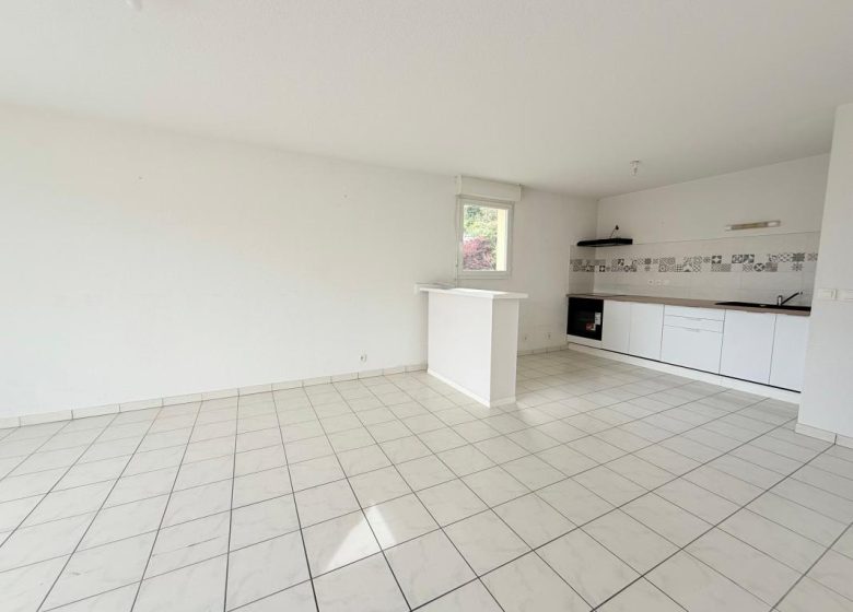 52912287  – Appartement – 3 pièces à AIRE SUR L ADOUR