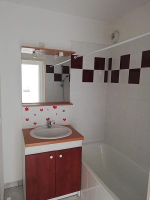 52973584  – Appartement – 2 pièces à AIRE SUR L ADOUR