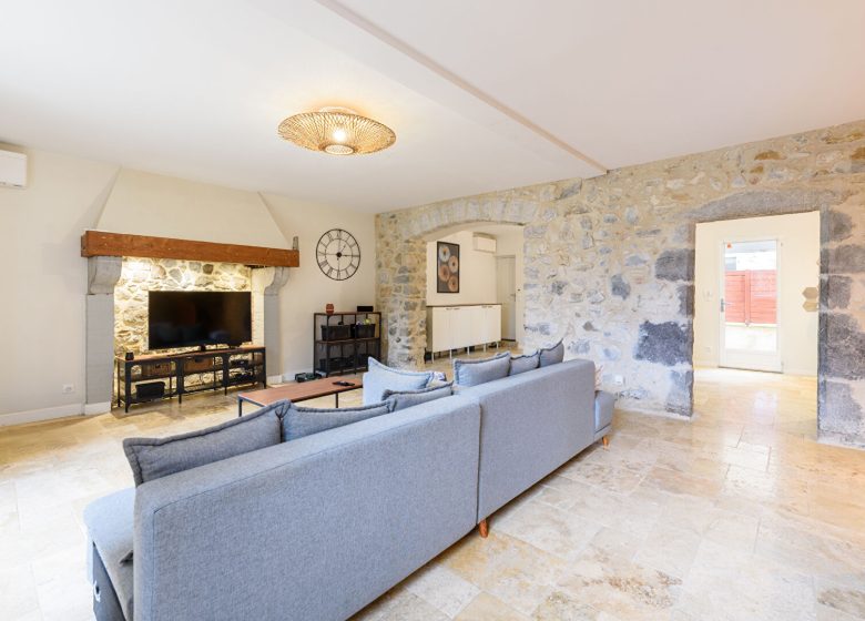 52981254  – Maison – 8 pièces à ORTHEZ