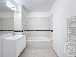 52987760  – Appartement – 3 pièces à BAYONNE