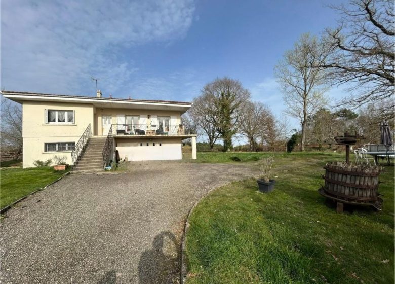 52987791  – Maison – 6 pièces à MAURRIN