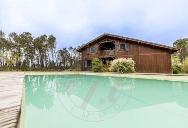 52986563  – Maison – 8 pièces à GAREIN