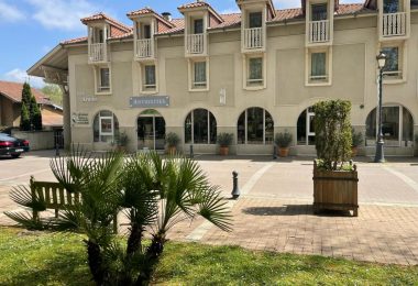 52024709  – Immeuble à EUGENIE LES BAINS