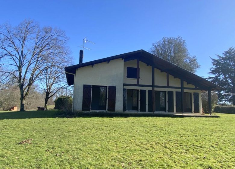 52835101  – Maison – 6 pièces à AMOU