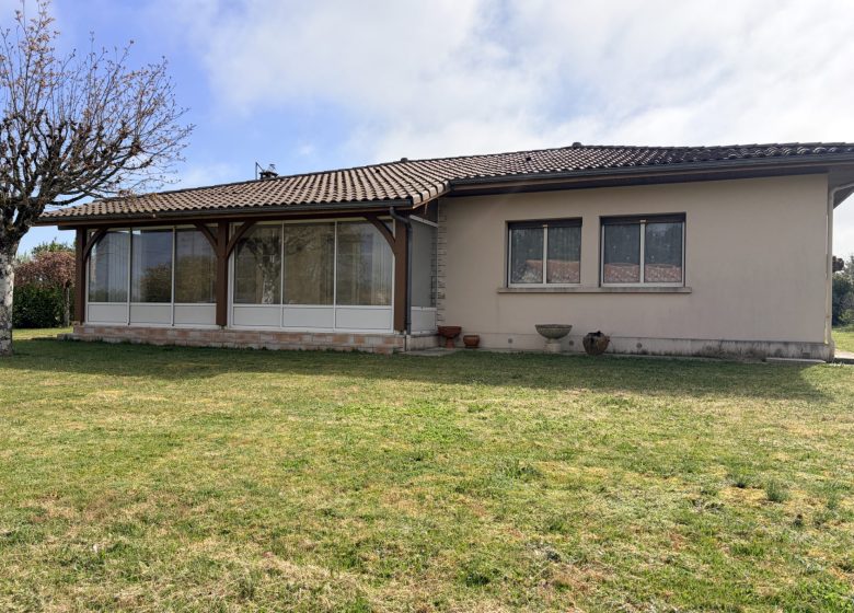 52993590  – Maison – 5 pièces à SARBAZAN