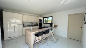 52993984  – Maison – 5 pièces à MAZEROLLES