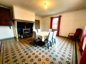 51249019  – Maison – 7 pièces à TALLER