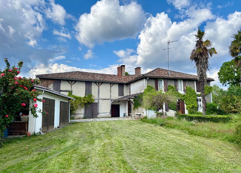 52787137  – Maison – 9 pièces à SABRES