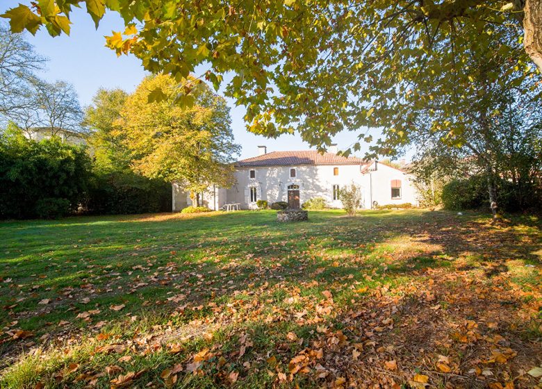 52752426  – Maison – 10 pièces à PISSOS