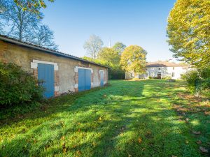 52752426  – Maison – 10 pièces à PISSOS