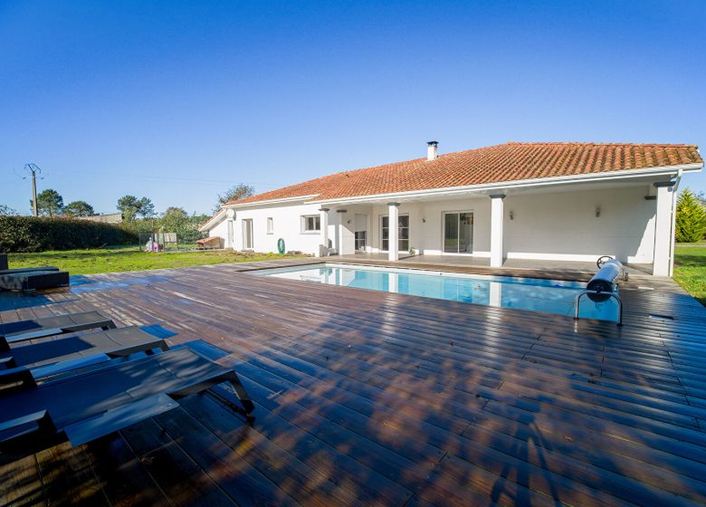 52670693  – Maison – 6 pièces à ESCOURCE