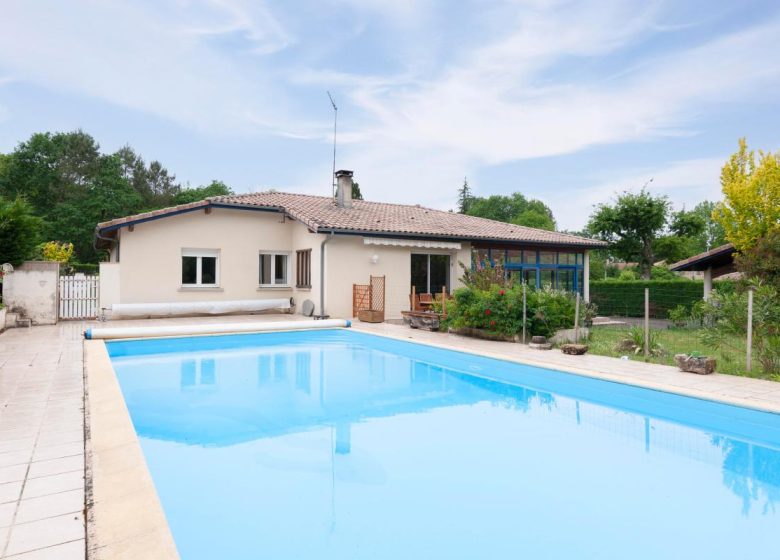 53001330  – Maison – 5 pièces à MAZEROLLES
