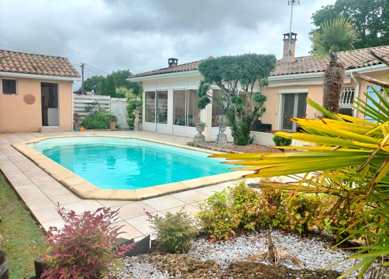 53002306  – Maison – 6 pièces à SARBAZAN