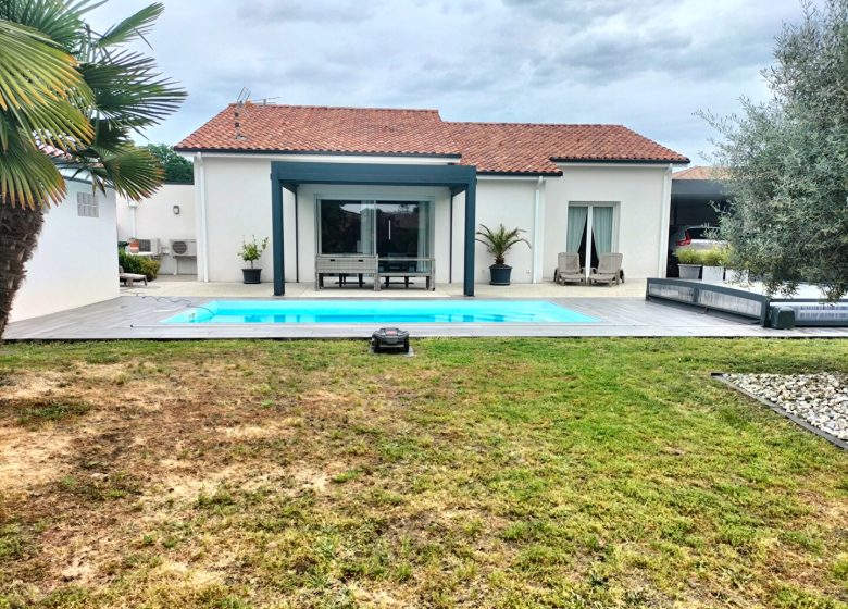 53002390  – Maison – 5 pièces à MONT DE MARSAN