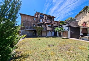 53031712  – Maison – 7 pièces à LEON