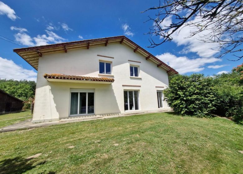 53107822  – Maison – 7 pièces à SOUPROSSE