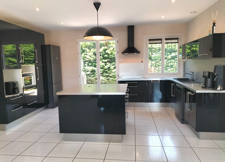53108762  – Maison – 5 pièces à MONT DE MARSAN