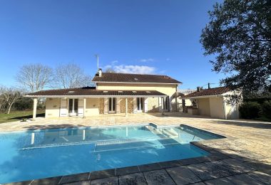 53112255  – Maison – 8 pièces à HINX