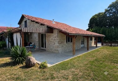 53114530  – Maison – 4 pièces à VICQ D AURIBAT