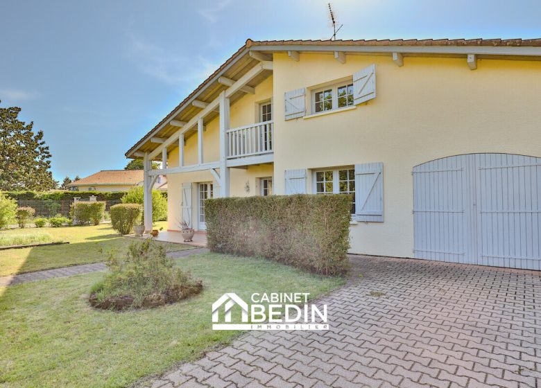 53003131  – Maison – 6 pièces à BISCARROSSE