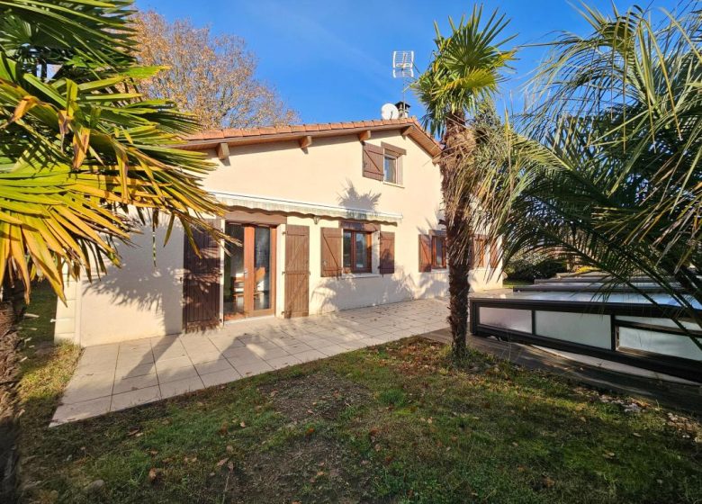 52210329  – Maison – 6 pièces à MONT DE MARSAN