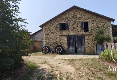 53130285  – Maison – 4 pièces à PEYRE