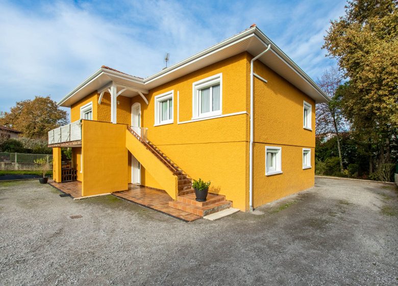 52791018  – Maison – 7 pièces à AIRE SUR L ADOUR