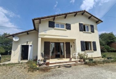 53142562  – Maison – 5 pièces à PUJO LE PLAN