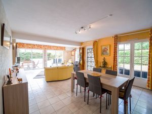 53146184  – Maison – 6 pièces à LUE