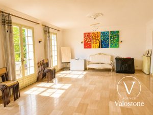 52996109  – Maison – 8 pièces à ST LOUBOUER