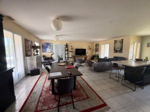 53096542  – Maison – 4 pièces à YGOS ST SATURNIN