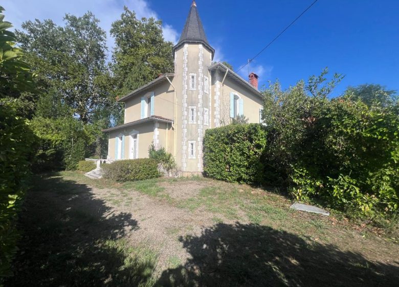 53148923  – Maison – 6 pièces à POUYDESSEAUX