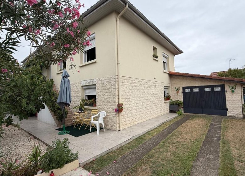 53155306  – Maison – 6 pièces à GRENADE SUR L ADOUR