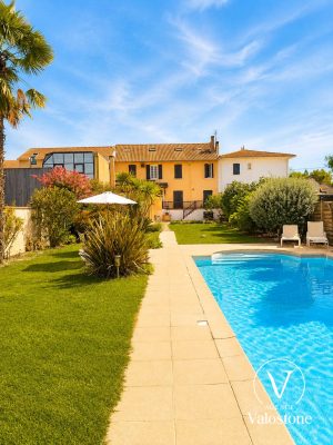 53155497  – Maison – 9 pièces à HAGETMAU